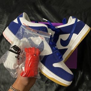 nike dunk low “dodgers”